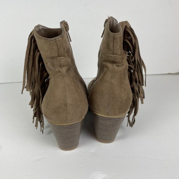 Diva Lounge Woman's Sz 10 Faux Suede Fringe Stack Heeled Ankle Booties Fall - Picture 5 of 9